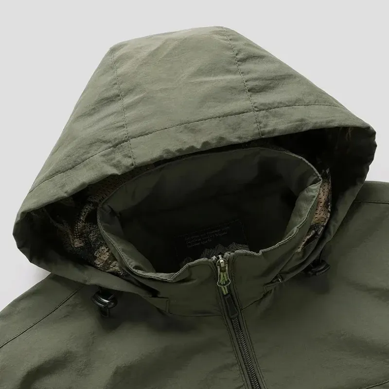 Men's lightweight parka jacket with waterproof zip