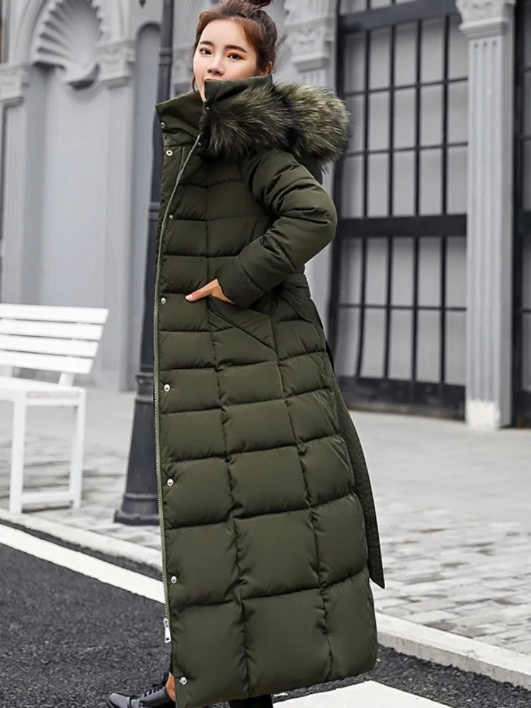 Stylish Thick Parka Jacket with Fur Hood for Women | Ideal for Winter