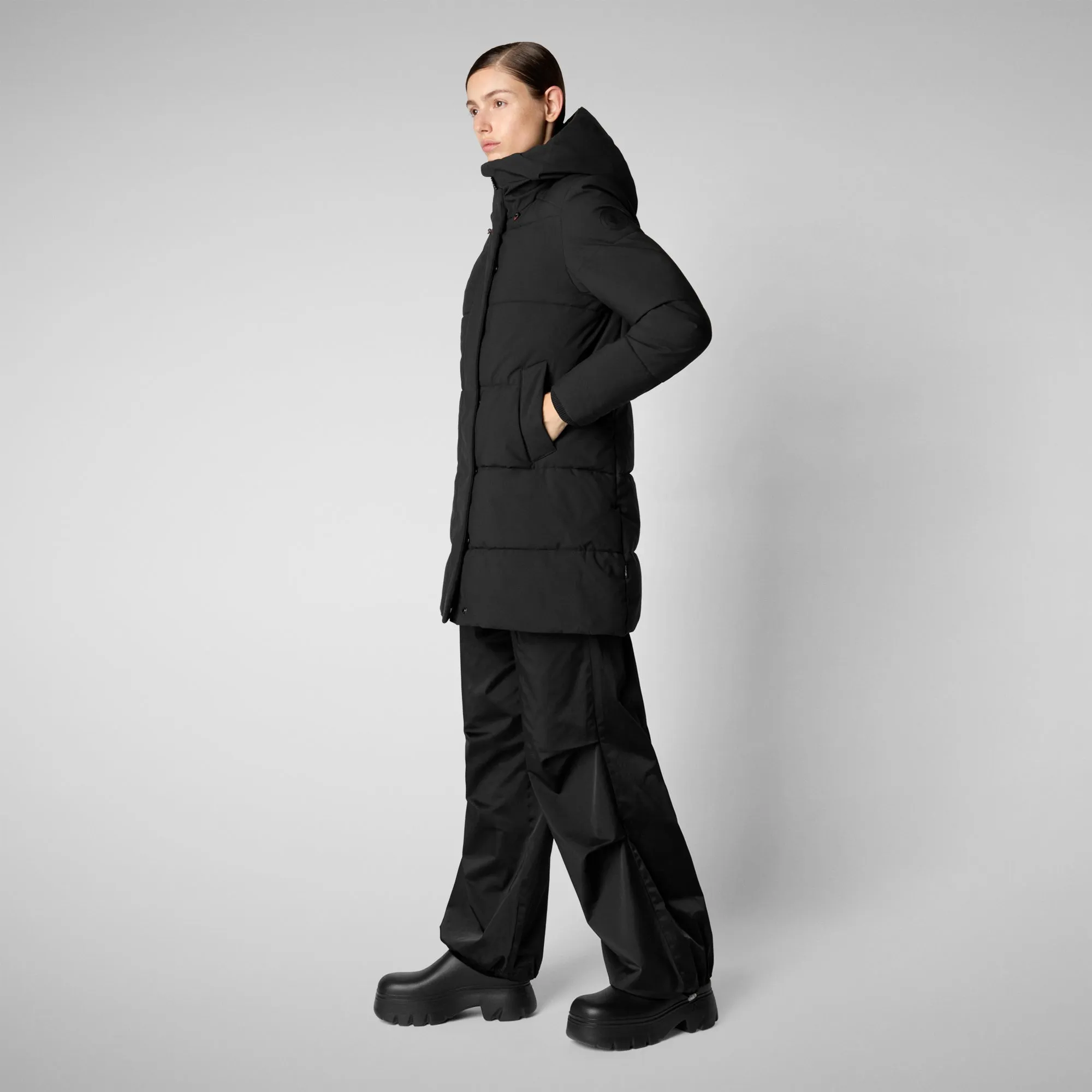 Woman's hooded parka Bethany in black