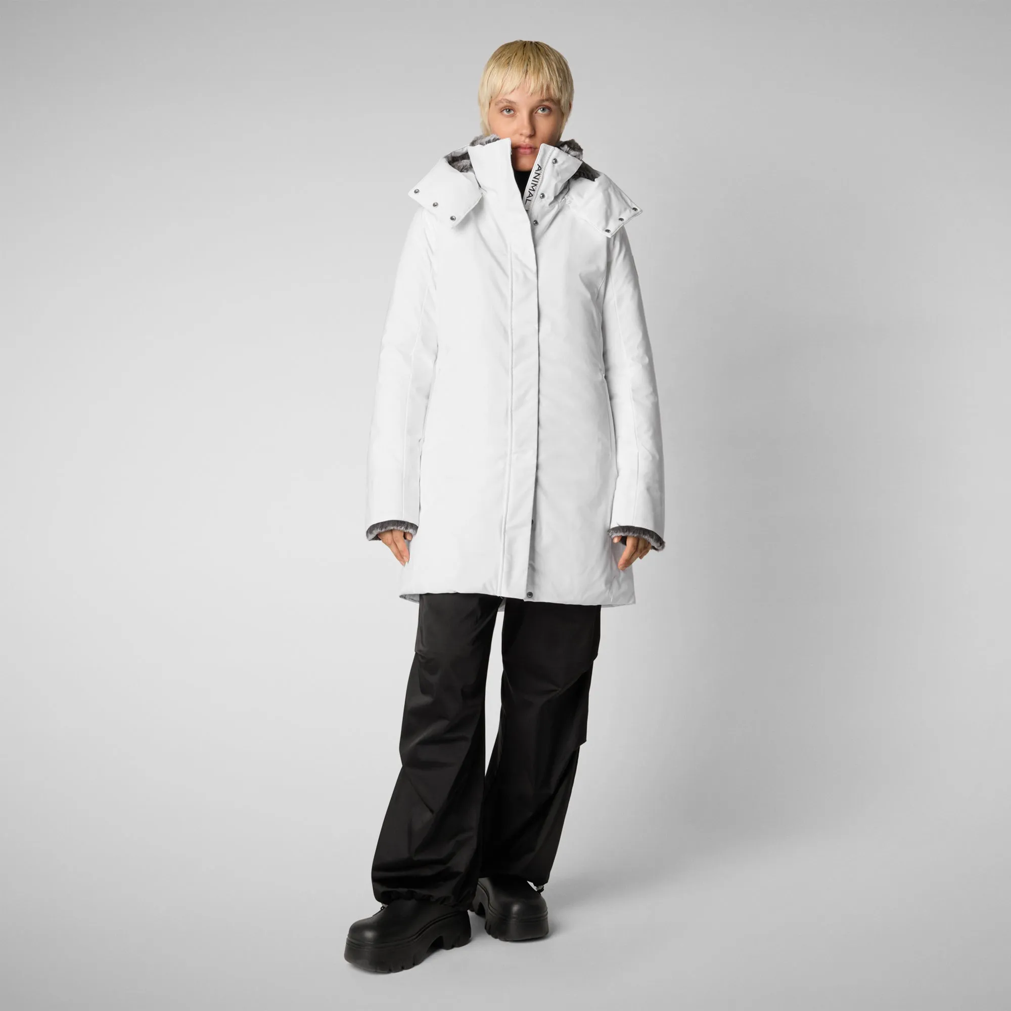 Woman's hooded parka Samantah in white