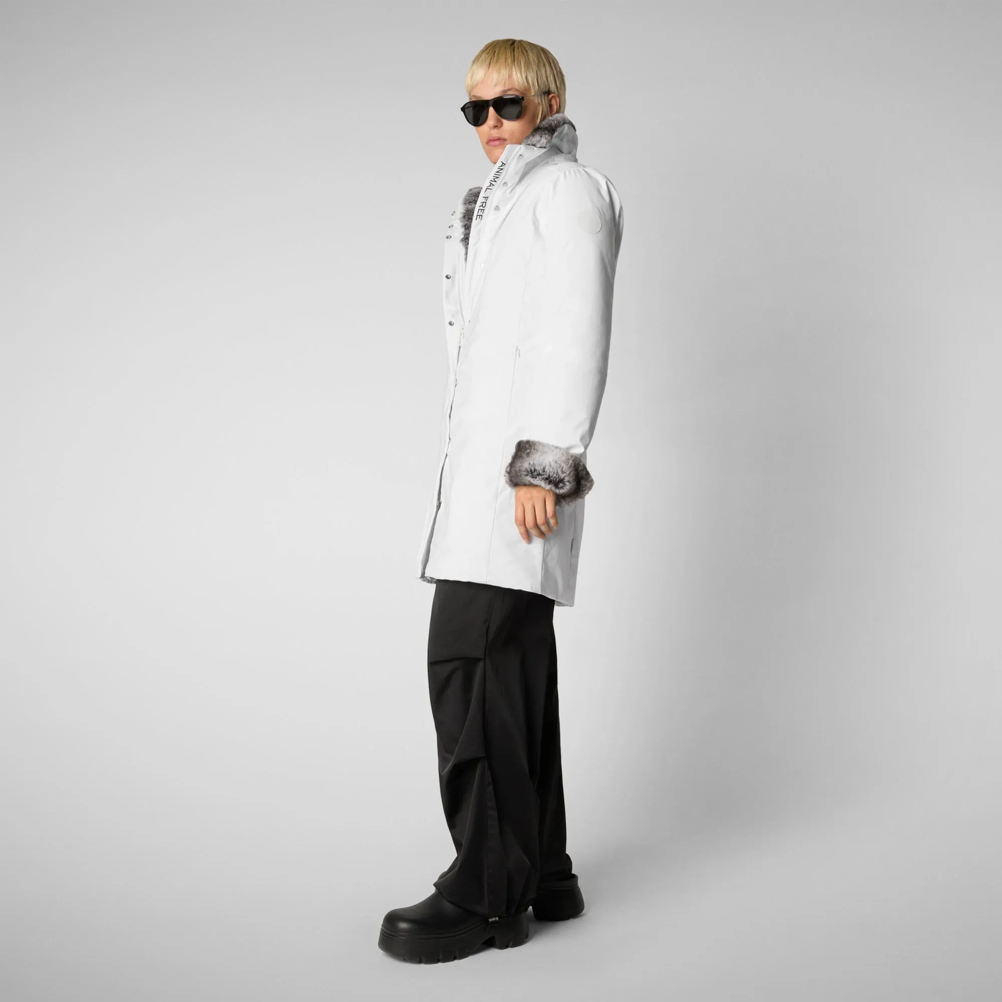 Woman's hooded parka Samantah in white